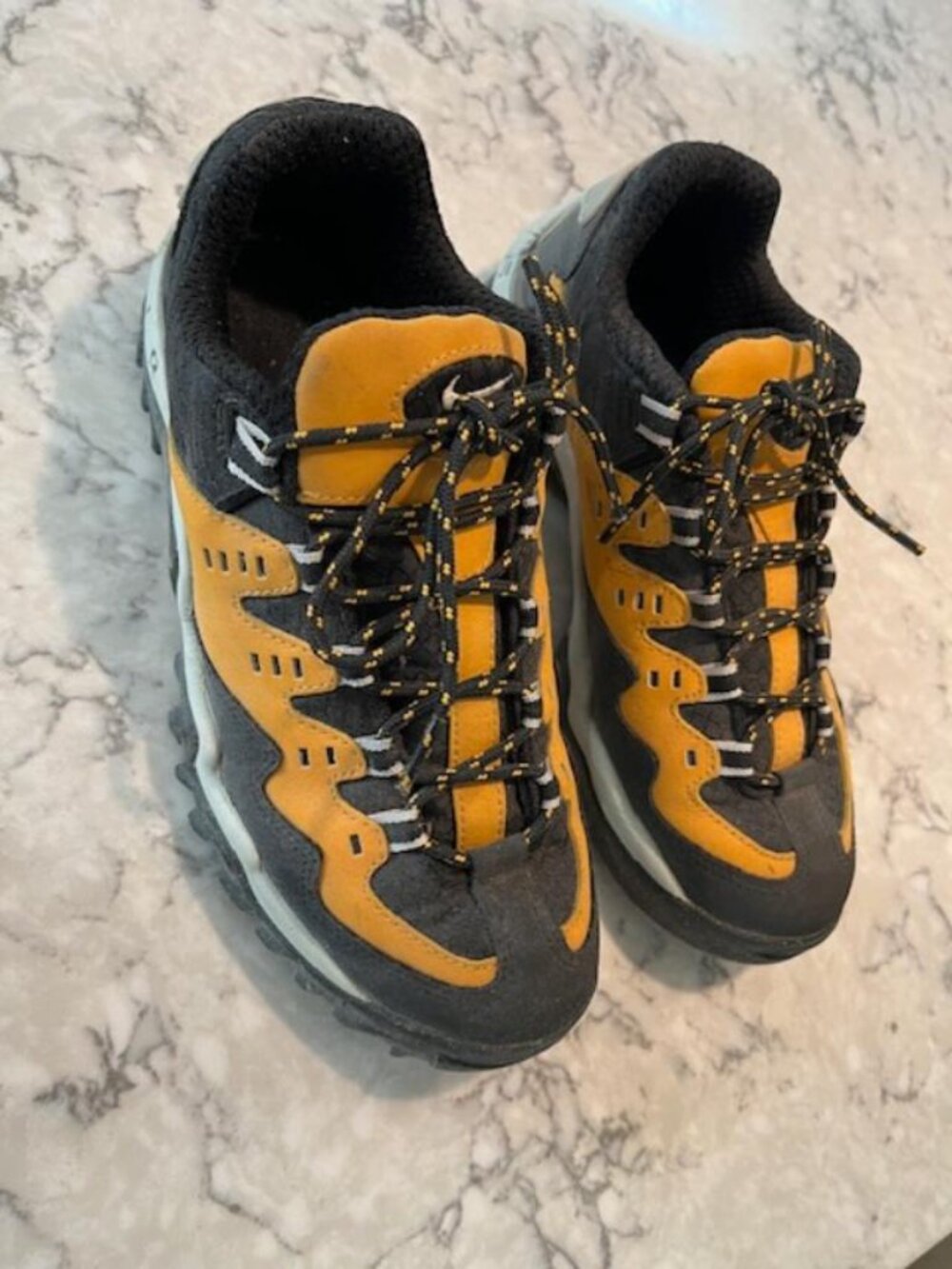 Nike Air Sneakers-Yellow/Black/White- size 7.5 to 8.5-Cushy Comfortable - Picture 2 of 7